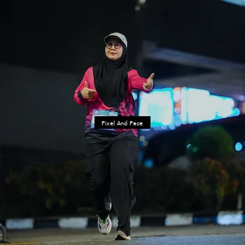 Runner Photo 7775243