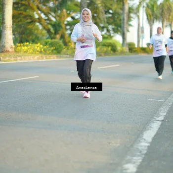 Runner Photo 7775255