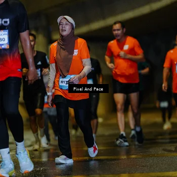 Runner Photo 7775259