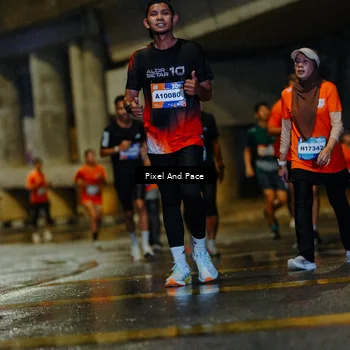 Runner Photo 7775269