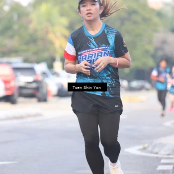 Runner Photo 7775270