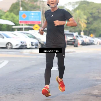 Runner Photo 7775272