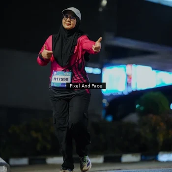 Runner Photo 7775279