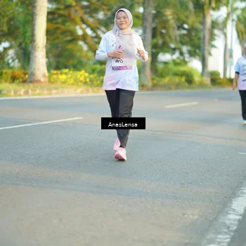 Runner Photo 7775283