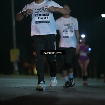 Runner Photo 7775285