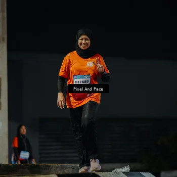 Runner Photo 7775292