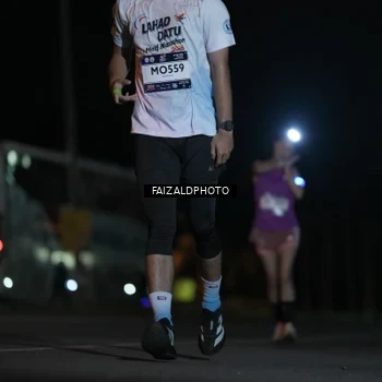 Runner Photo 7775298