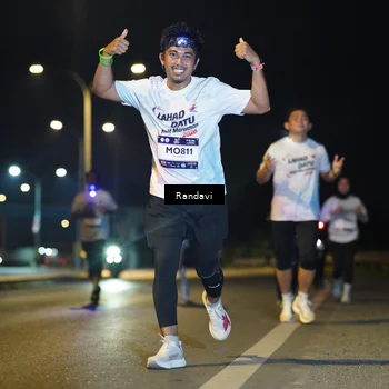 Runner Photo 7775311