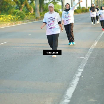 Runner Photo 7775336
