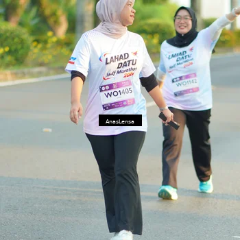 Runner Photo 7775358