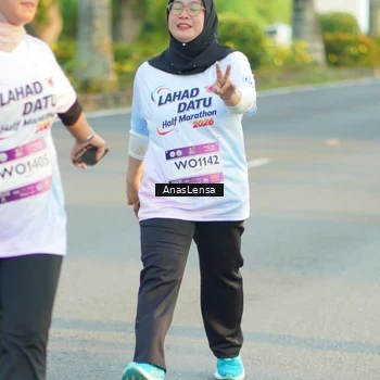 Runner Photo 7775366