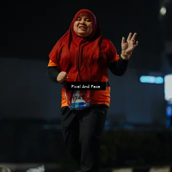 Runner Photo 7775375