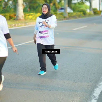 Runner Photo 7775378