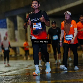 Runner Photo 7775389
