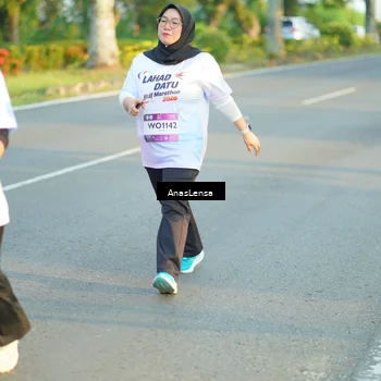 Runner Photo 7775403