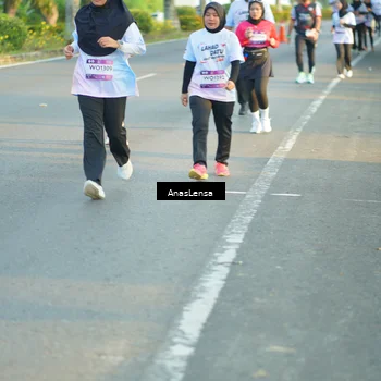Runner Photo 7775426