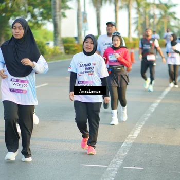 Runner Photo 7775439