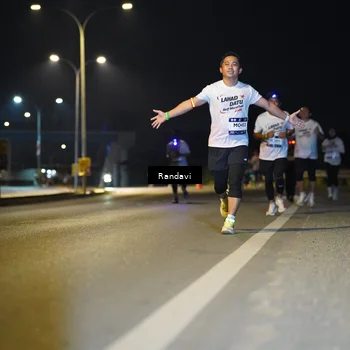 Runner Photo 7775456