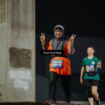 Runner Photo 7775465