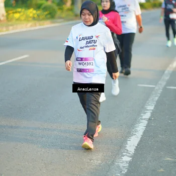 Runner Photo 7775477