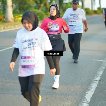 Runner Photo 7775484