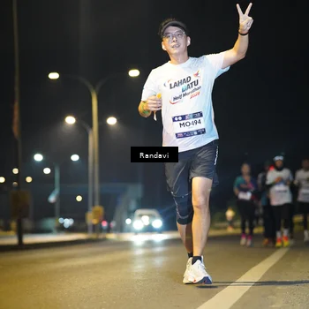 Runner Photo 7775492