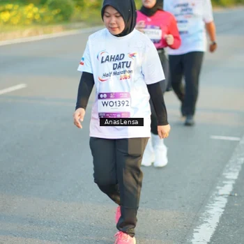 Runner Photo 7775497