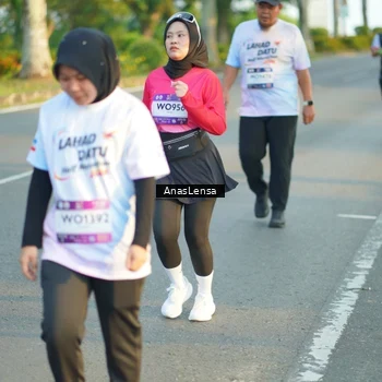 Runner Photo 7775528