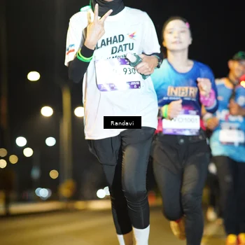 Runner Photo 7775531