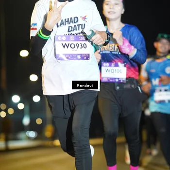 Runner Photo 7775540