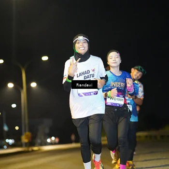 Runner Photo 7775541