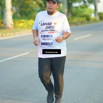 Runner Photo 7775544