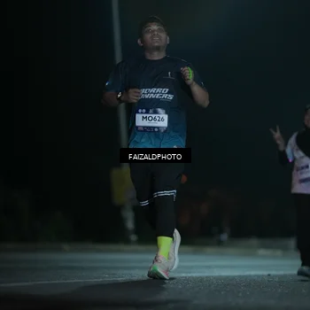 Runner Photo 7775561