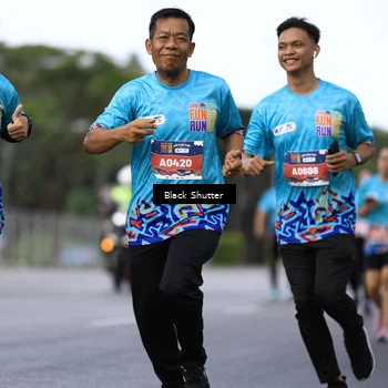 Runner Photo 7775562