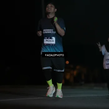 Runner Photo 7775564