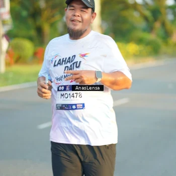 Runner Photo 7775567