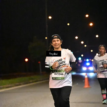Runner Photo 7775575