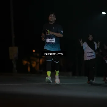 Runner Photo 7775586