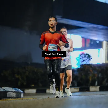 Runner Photo 7775590