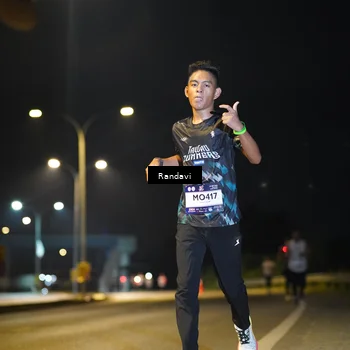 Runner Photo 7775593