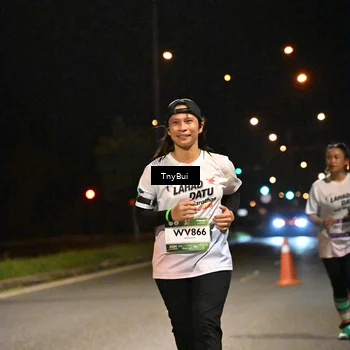 Runner Photo 7775614