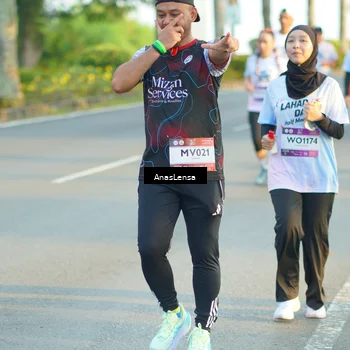 Runner Photo 7775618