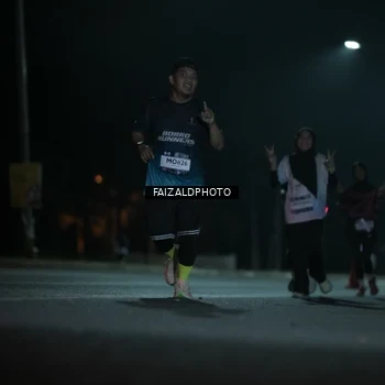 Runner Photo 7775622