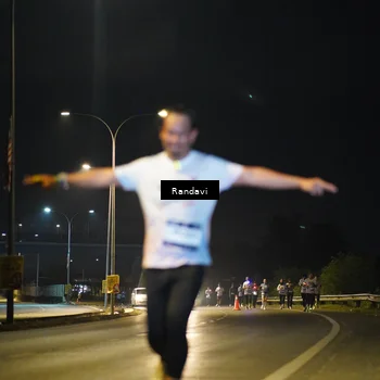 Runner Photo 7775631
