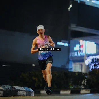 Runner Photo 7775639