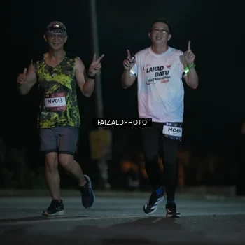 Runner Photo 7775649