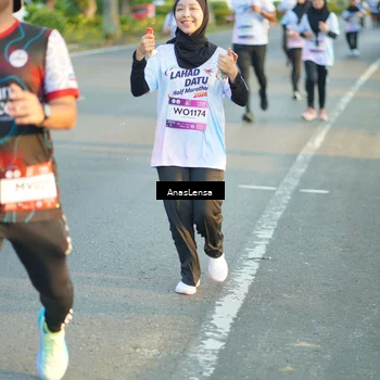 Runner Photo 7775657