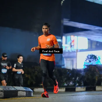 Runner Photo 7775663