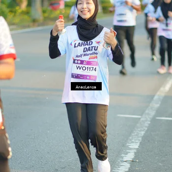 Runner Photo 7775670