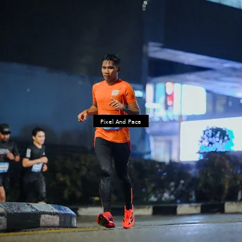 Runner Photo 7775702
